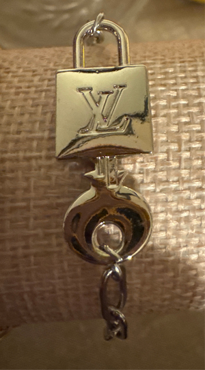 Handmade Silver Lock Bracelet – Zipper Pull