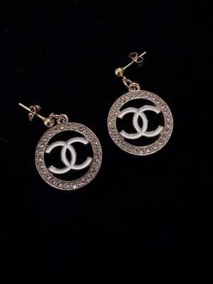 Gold Fashion’s handcrafted zipper pull earrings