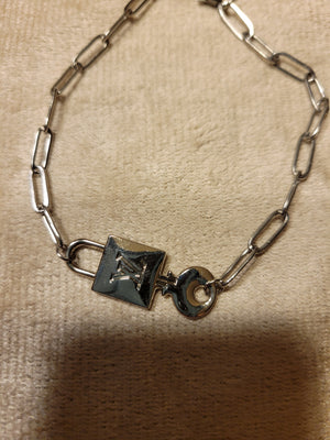 Handmade Silver Lock Bracelet – Zipper Pull