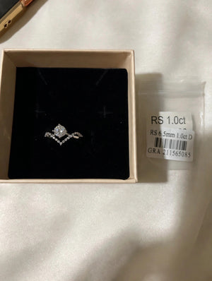 1ct Moissanite Chevron Ring for Women — Adjustable 925 Silver Plated, Gift Box