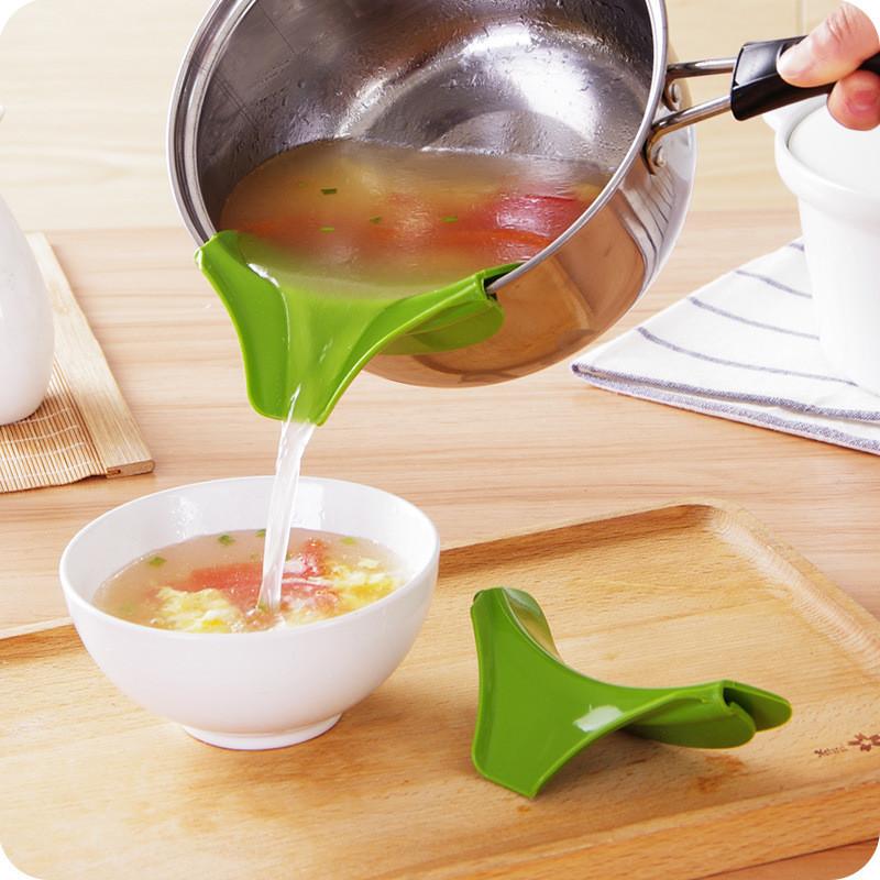 Silicone Slip-On Pour Spout - MomProStore