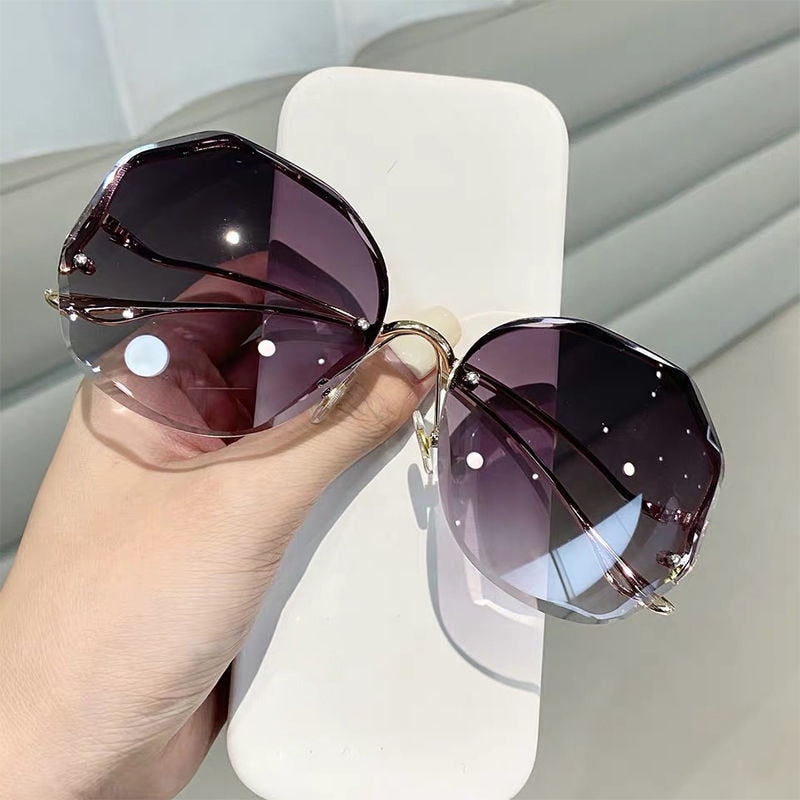 Fashion Tea Gradient Sunglasses Trimmed Lens Metal Curved UV400