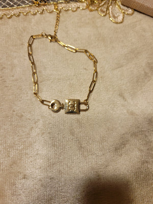 Handmade Lock Bracelet – Zipper Pull
