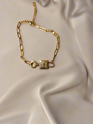 Handmade Lock Bracelet – Zipper Pull