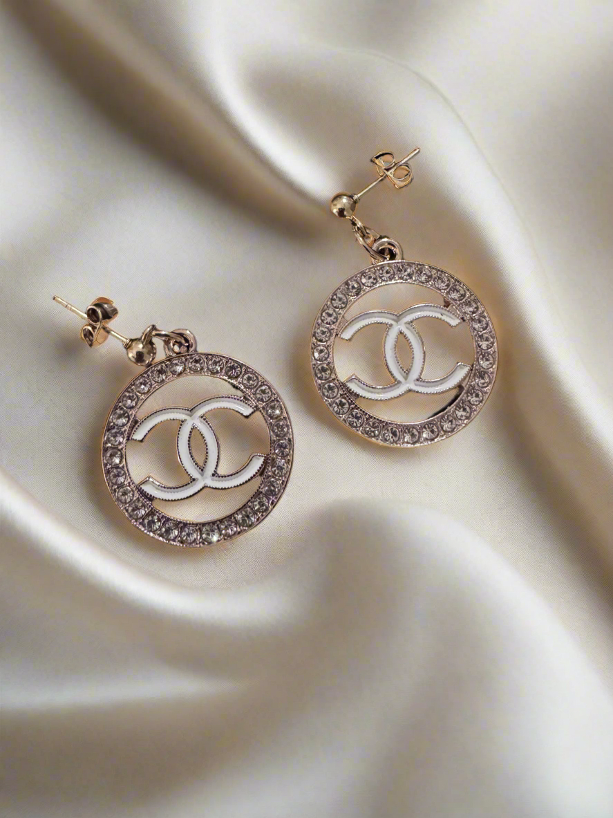 Gold Fashion’s handcrafted zipper pull earrings