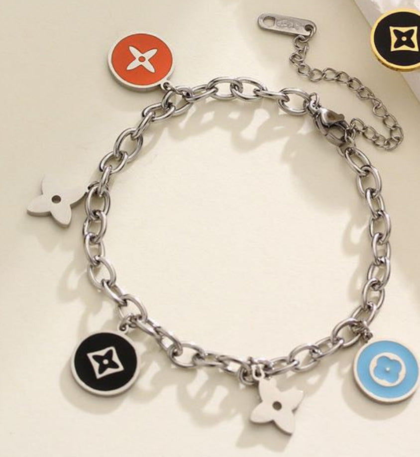 Tarnish-Free Shine 18k Gold Bracelet (Stainless Steel)