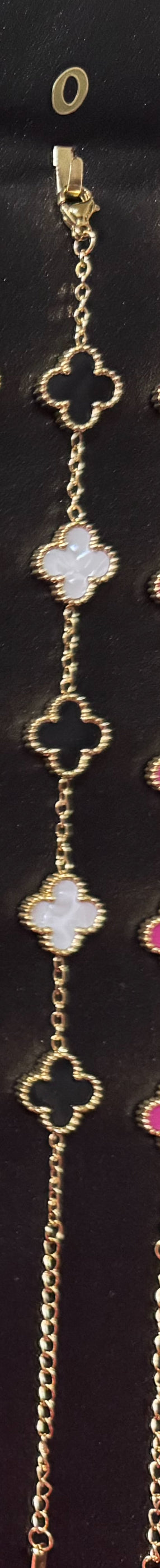 Luxury Clover Bracelet – 18K Gold Plated | Waterproof & Tarnish-Free