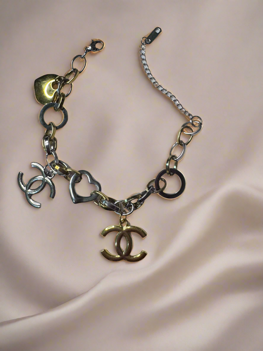Handmade Stainless Steel Bracelet – Zipper Pull Charm Style