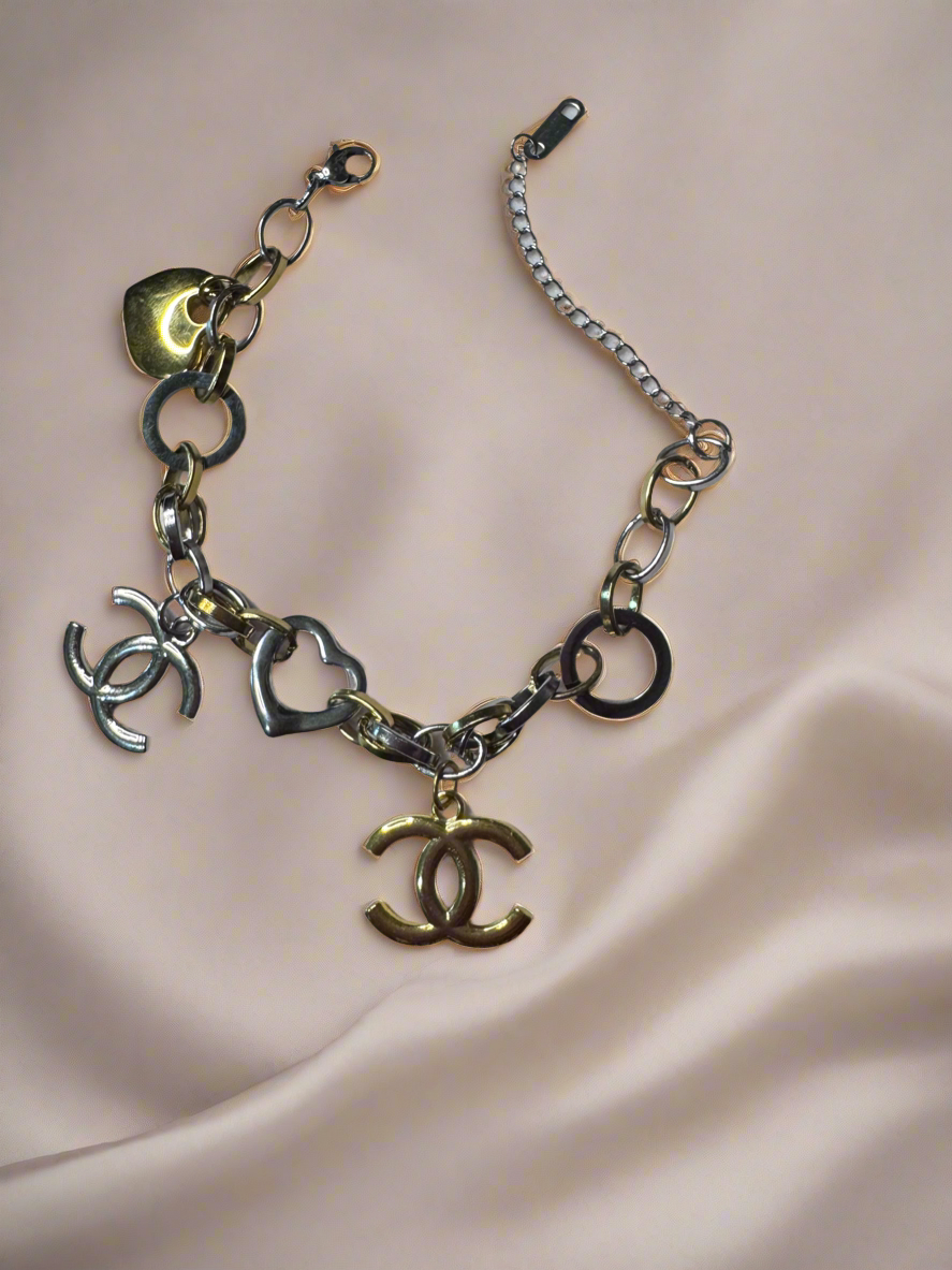 Handmade Stainless Steel Bracelet – Zipper Pull Charm Style