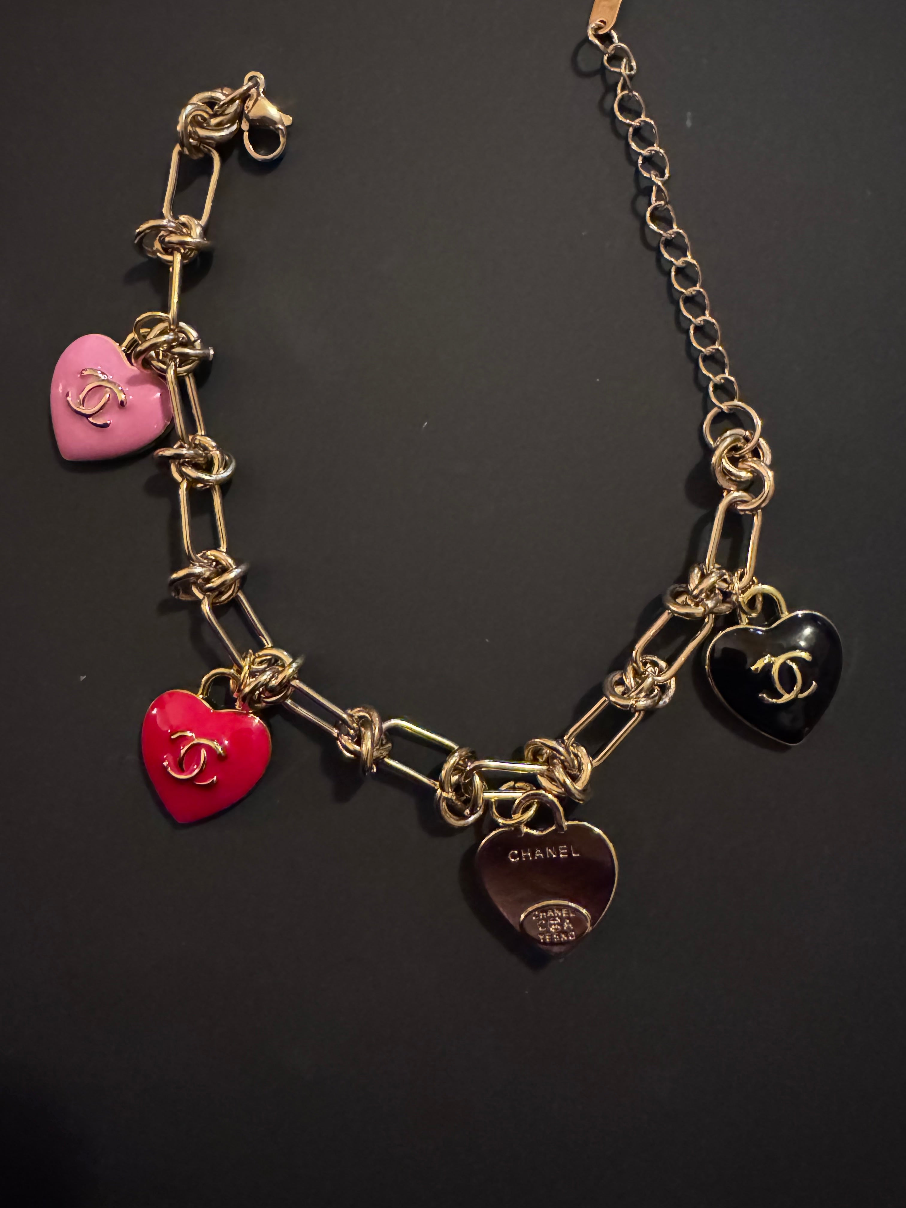 Zipper pull stamped unique Heart Charm Bracelet