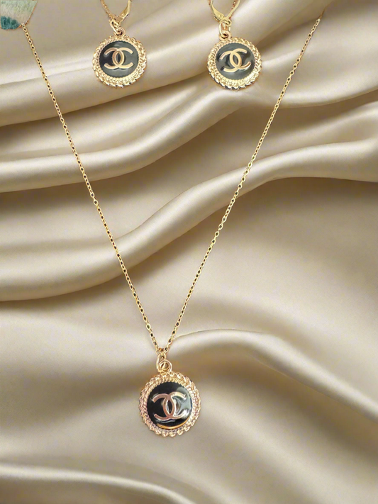 Handcrafted Zipper Pull Jewelry Set – Earrings & Necklace
