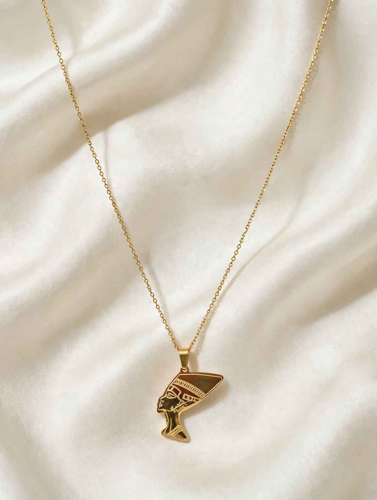 Gold Eye of Horus Pendant Necklace