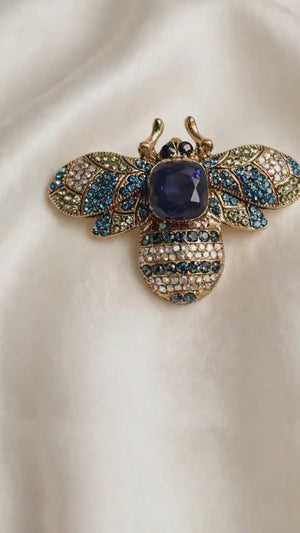 Jeweled Bee Brooch Pin Women's Rhinestone Crystal Insect Brooch Gold Tone
