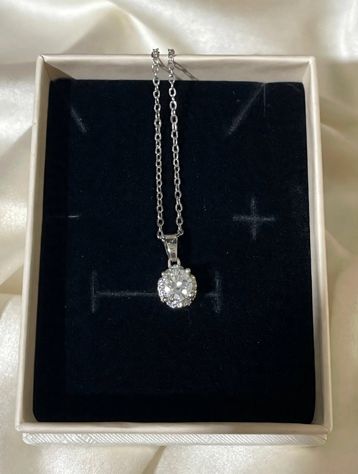 1ct Moissanite Pendant Necklace for Women — Round Brilliant 6.5mm D Color, Gift Box