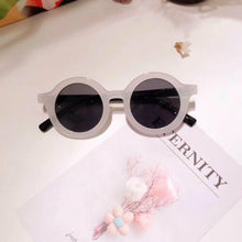 Load image into Gallery viewer, Outdoor Baby Sunglasses UV400 Summer Frame Goggles